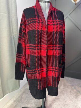 Oversized grandpa cardigan with pockets in red houndstooth